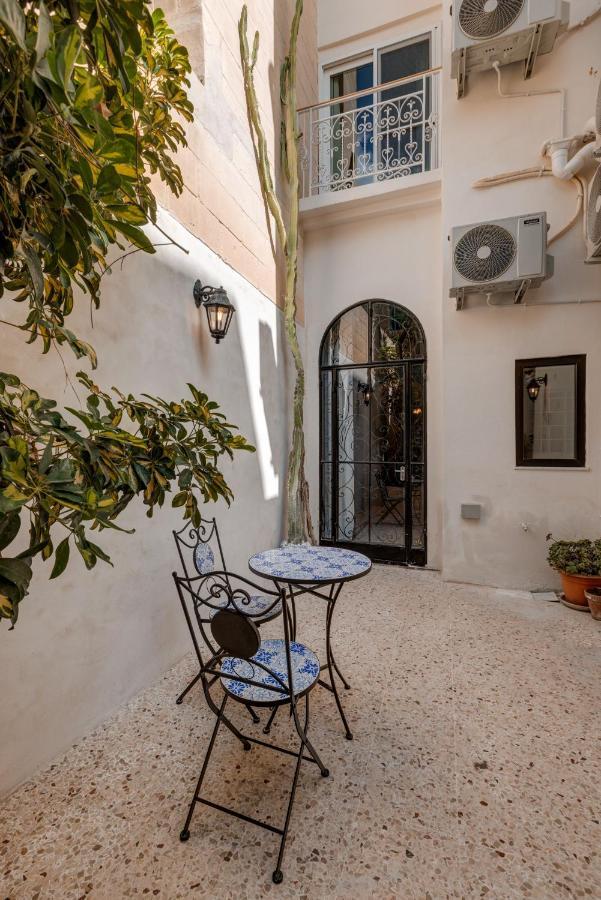 Piju Lux Apartments Слима Екстериор снимка