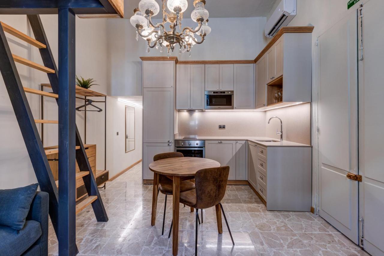Piju Lux Apartments Слима Екстериор снимка