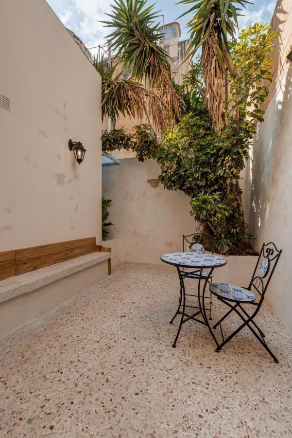 Piju Lux Apartments Слима Екстериор снимка